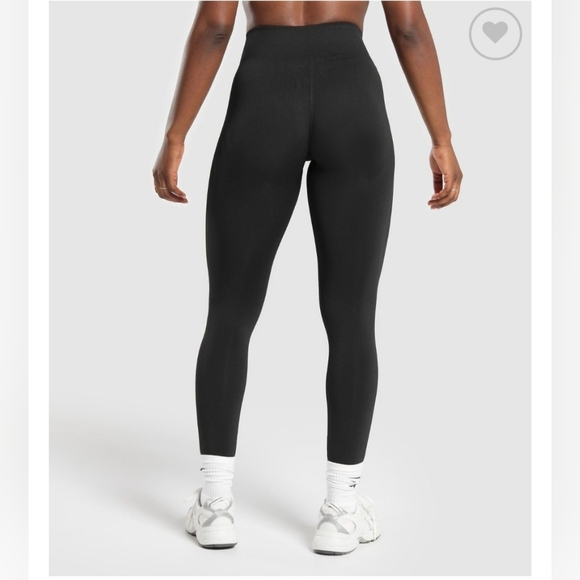 Gymshark women's black seamless high waisted leggings small - Picture 3 of 7